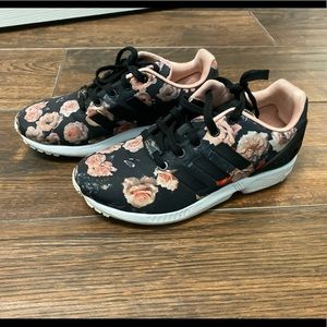 🌹Adidas ZX floral sneakers🌹